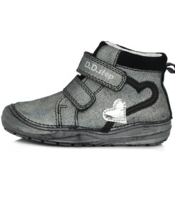 batukai vaikams D.D.Step (Vengrija)  Juodi batai 20-25 d. A071614B