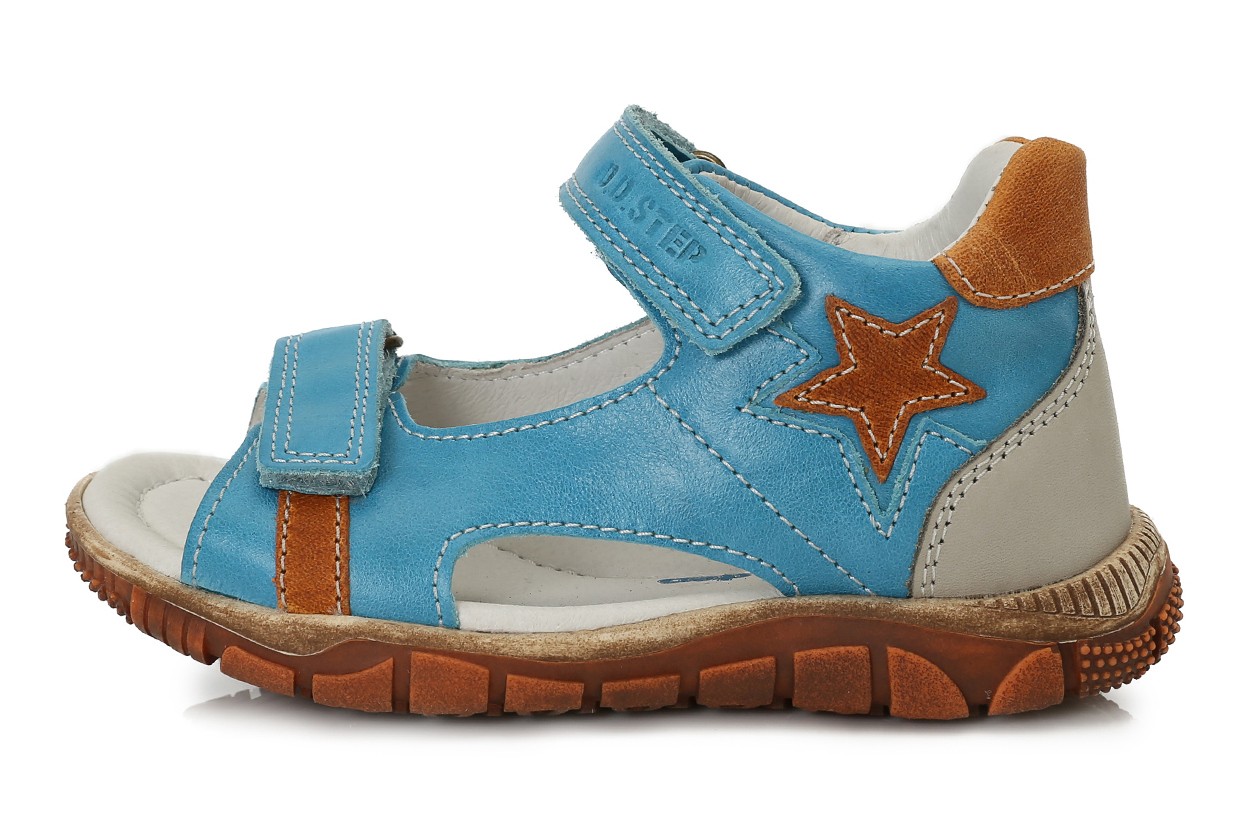 Mėlynos basutės 19-24 d. K3304001U. D.D.Step (Vengrija). Batai vaikams 3 batukai vaikams D.D.Step (Vengrija) Mėlynos basutės 19-24 d. K3304001U