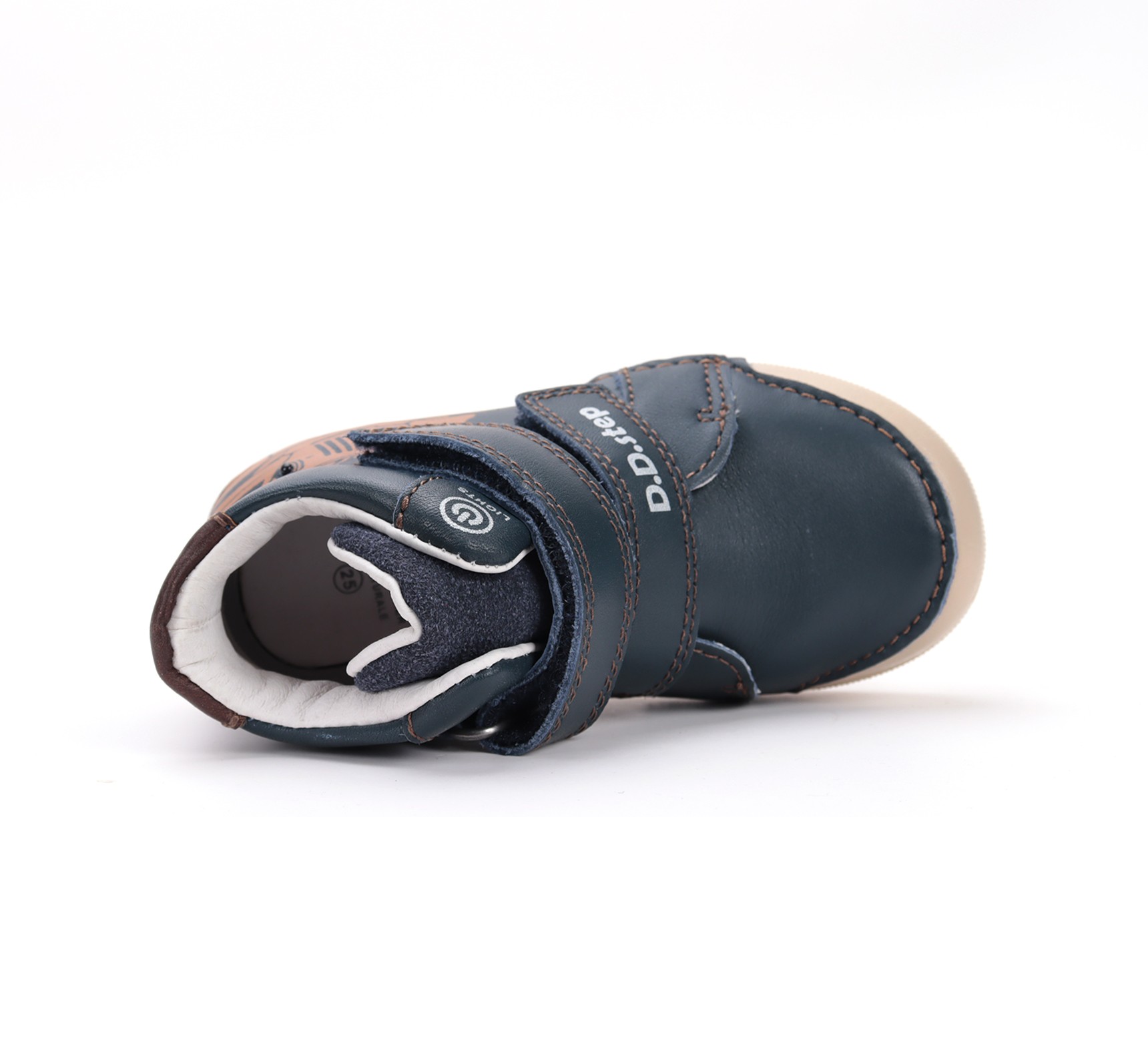 Tamsiai mėlyni LED batai 25-30 d. A068-52151AM. D.D.Step (Vengrija). Batai vaikams 6 batukai vaikams D.D.Step (Vengrija) Tamsiai mėlyni LED batai 25-30 d. A068-52151AM