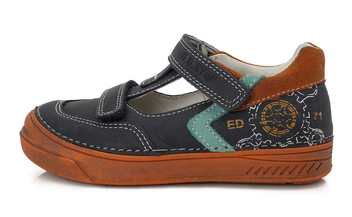 Tamsiai mėlyni batai 25-30 d. 040412AM. D.D.Step (Vengrija). Batai vaikams 3 batukai vaikams D.D.Step (Vengrija) Tamsiai mėlyni batai 25-30 d. 040412AM