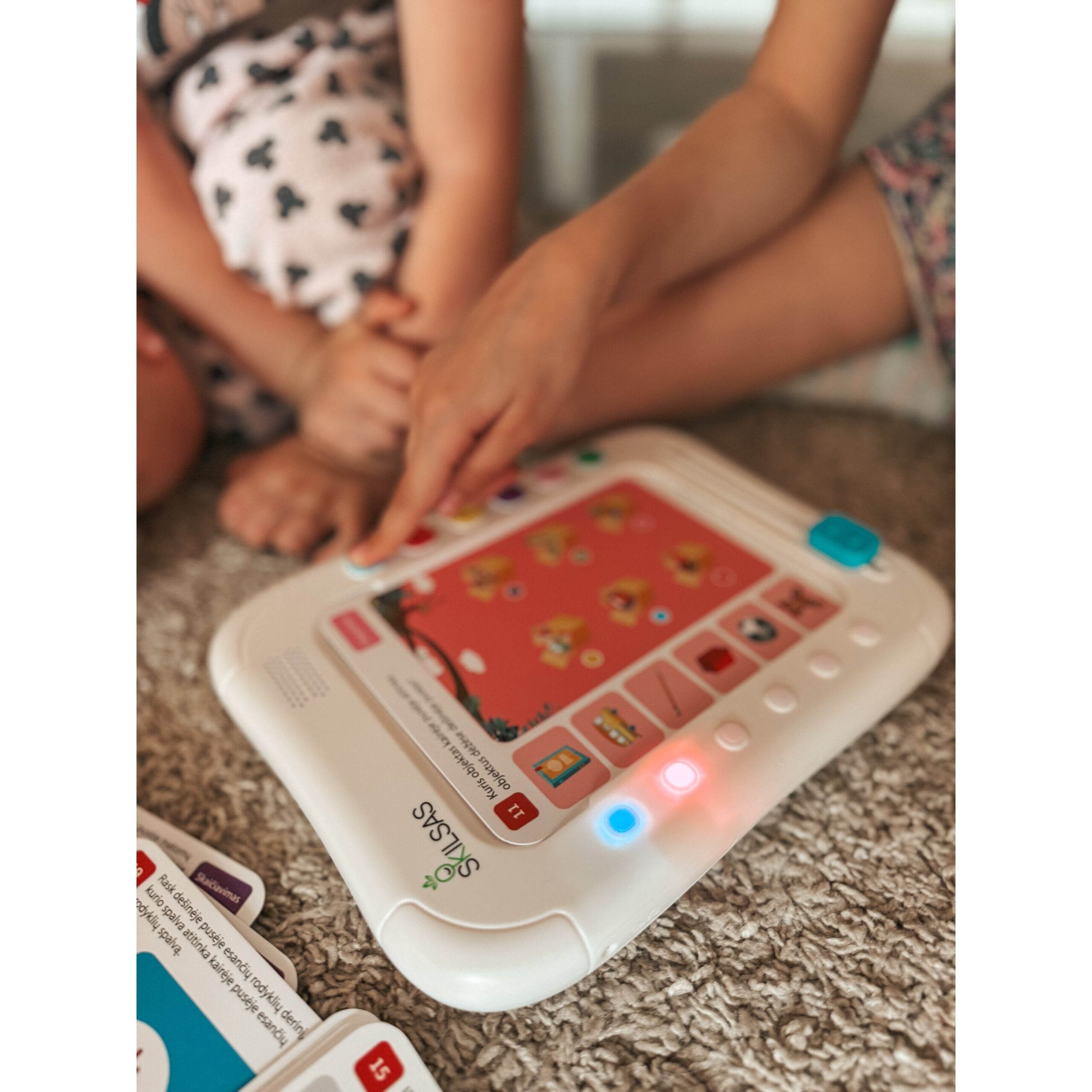 Interaktyvus logikos lavinimo žaidimas SKILSAS su užduočių kortelėmis 3 Interaktyvus logikos lavinimo žaidimas SKILSAS su užduočių kortelėmis - Image 2