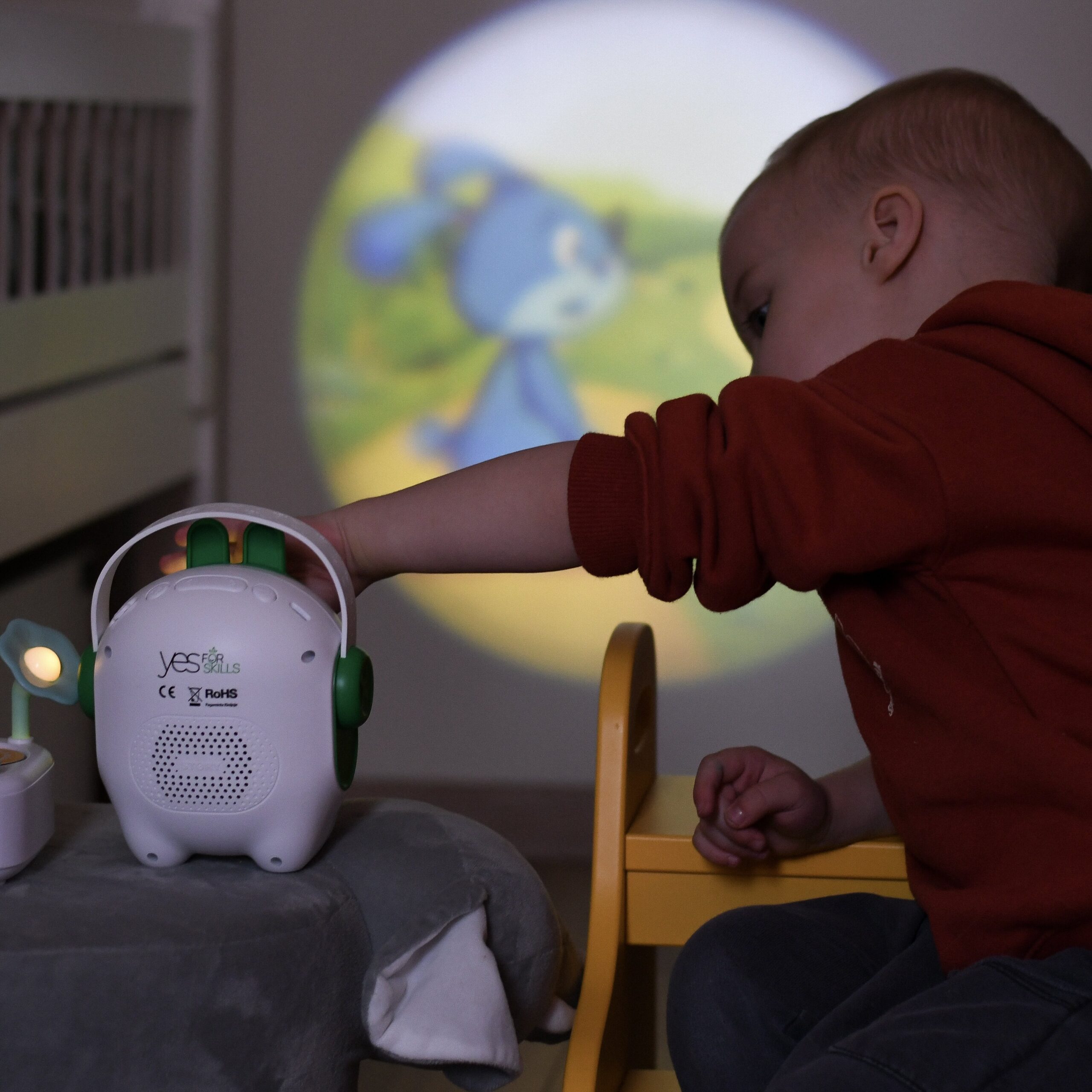 Projektorius vaikams ,,Skilsas“ su lietuviškomis lopšinėmis + lietuviškai įgarsintos ,,Šnekančios kortelės“ 4 Projektorius vaikams ,,Skilsas“ su lietuviškomis lopšinėmis + lietuviškai įgarsintos ,,Šnekančios kortelės“ - Image 2