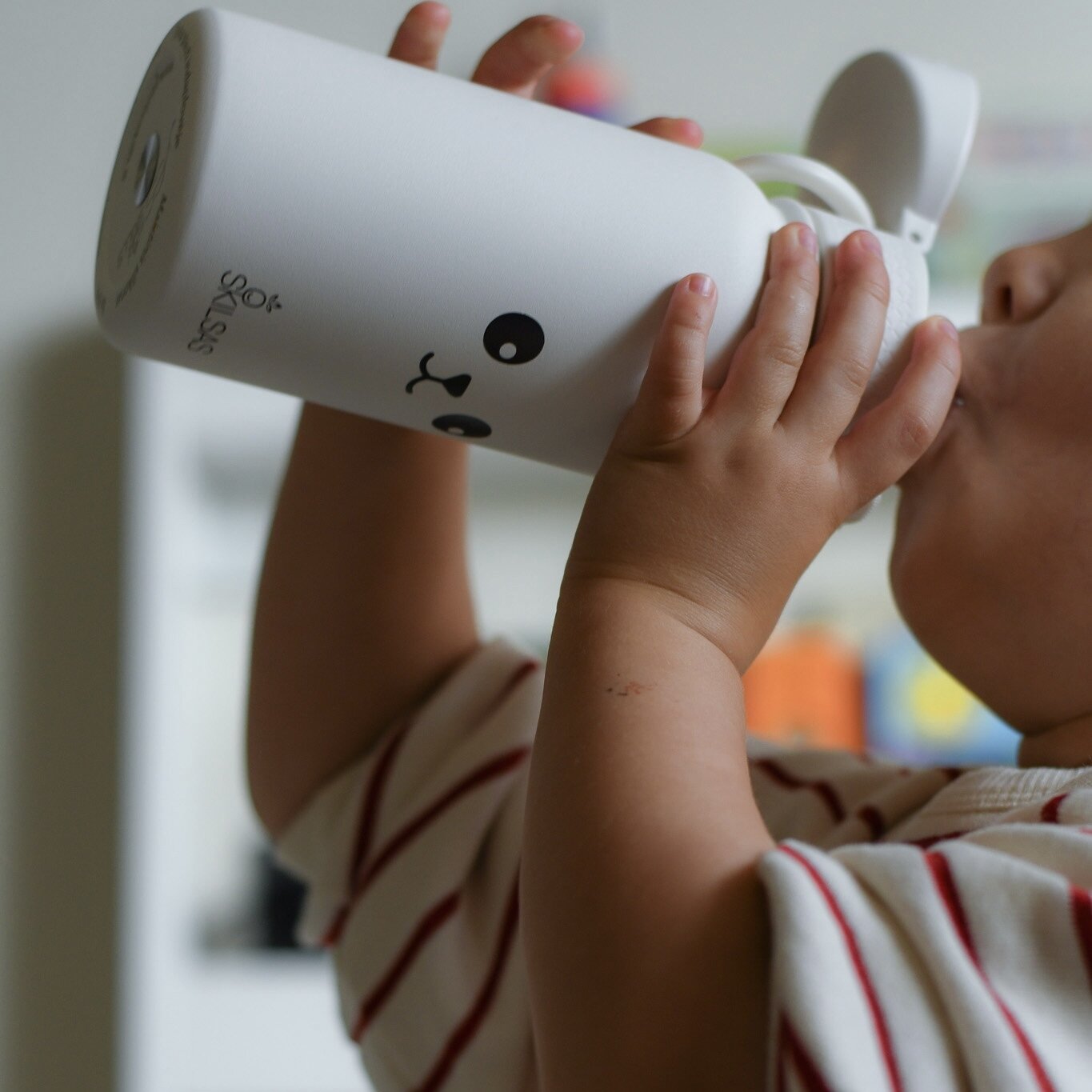 „Skilsas“ vaikiška nerūdijančio plieno gertuvė su dviem dangteliais – praktiškas pasirinkimas kiekvienai dienai (Veidukas) 5 „Skilsas“ vaikiška nerūdijančio plieno gertuvė su dviem dangteliais – praktiškas pasirinkimas kiekvienai dienai (Veidukas) - Image 4