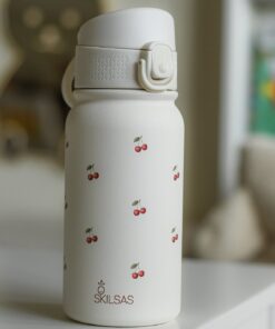 „Skilsas“ vaikiška nerūdijančio plieno gertuvė su dviem dangteliais – praktiškas pasirinkimas kiekvienai dienai (Vyšnios)