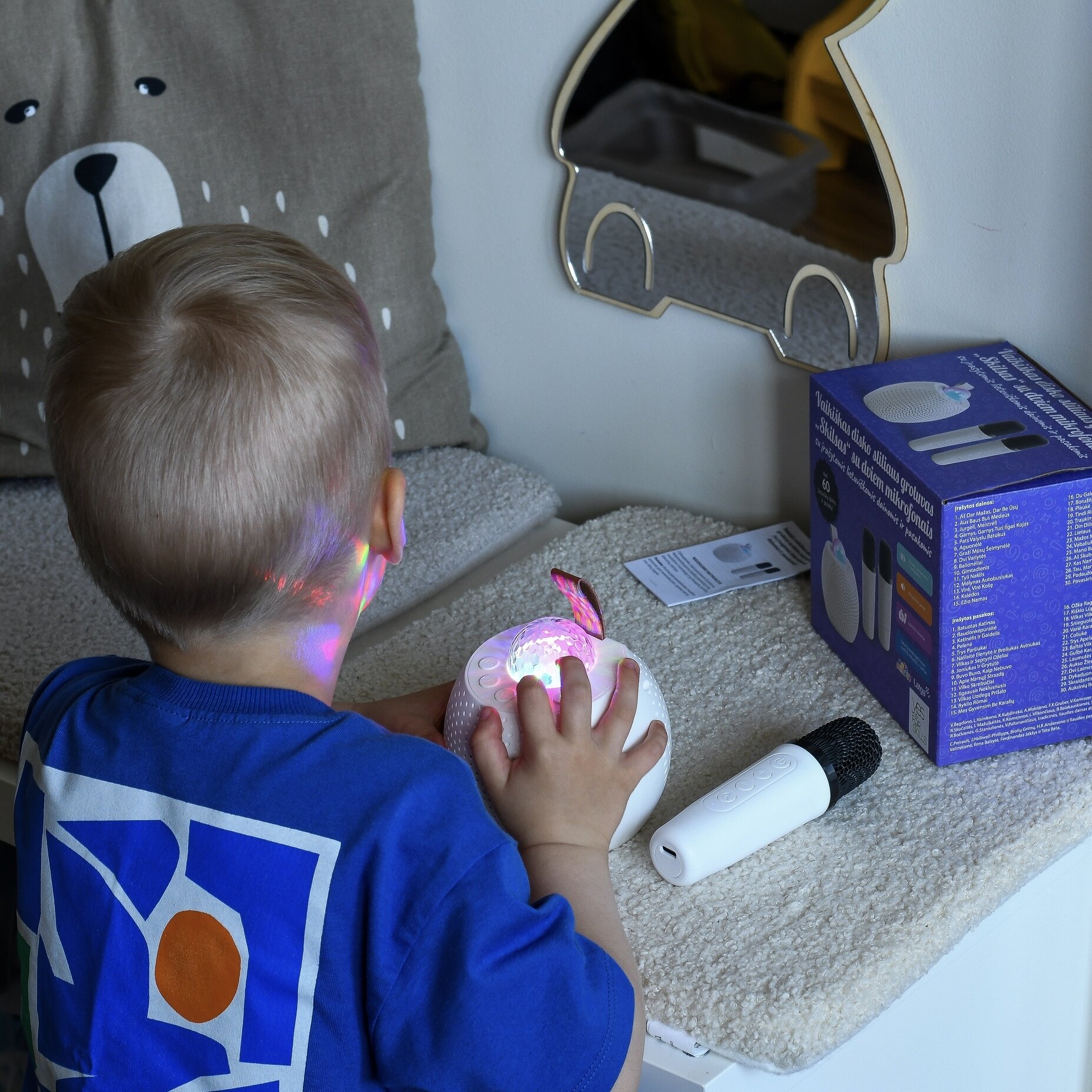 Yes For Skills vaikiškas disko stiliaus grotuvas su dviem balsą keičiančiais mikrofonais (su įrašytomis lietuviškomis dainomis ir pasakomis) 6 Yes For Skills vaikiškas disko stiliaus grotuvas su dviem balsą keičiančiais mikrofonais (su įrašytomis lietuviškomis dainomis ir pasakomis) - Image 5