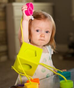 edukaciniai zaislai. Lavinamieji zaislai. FatBrainToys . Oombee sensorinis rūšiavimo kubas