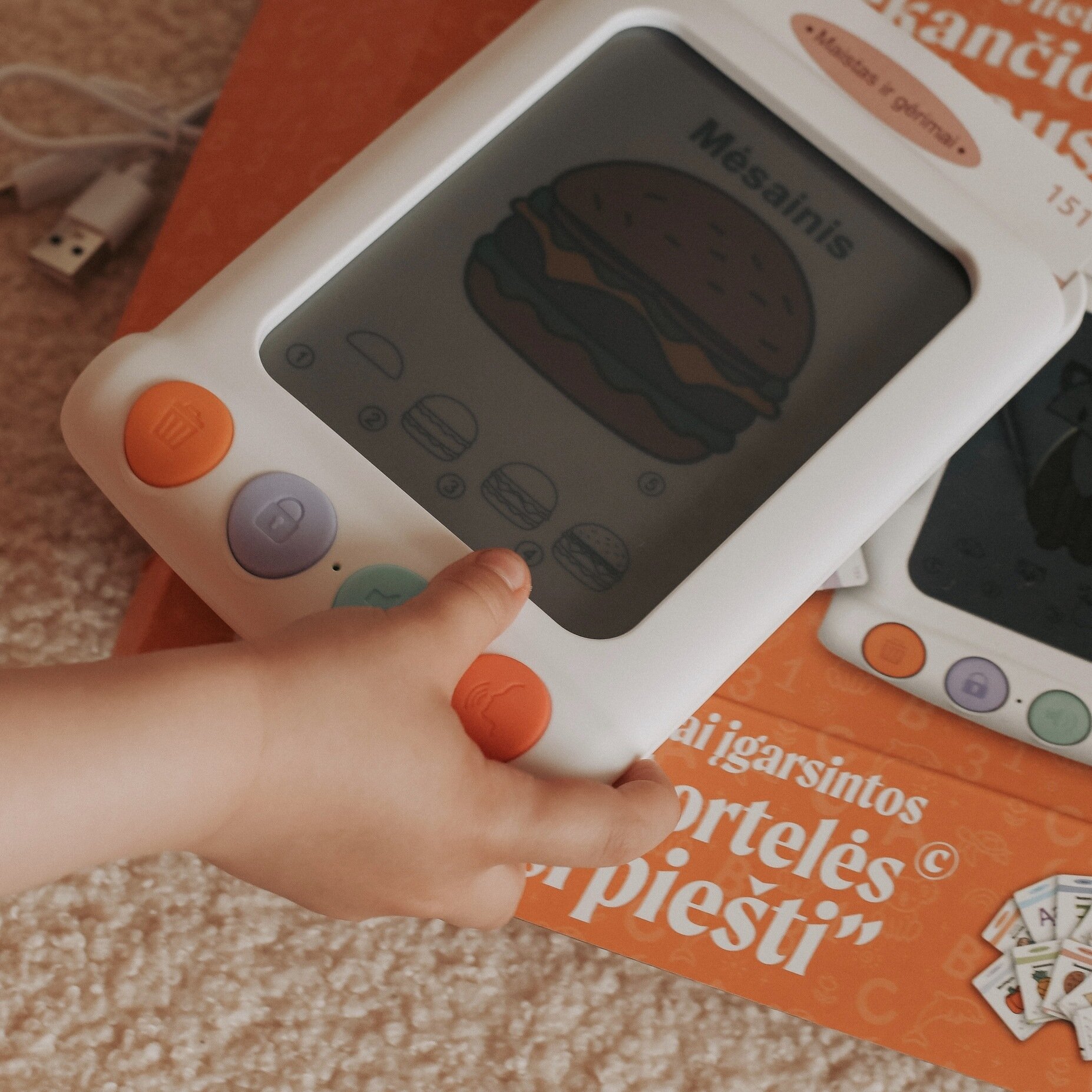 Yes For Skills lietuviškai įgarsintos Šnekančios kortelės „Mokausi piešti“ su garsiniais kortelių apibūdinimais, kalbančios lietuviškai 4 Yes For Skills lietuviškai įgarsintos Šnekančios kortelės „Mokausi piešti“ su garsiniais kortelių apibūdinimais, kalbančios lietuviškai - Image 2