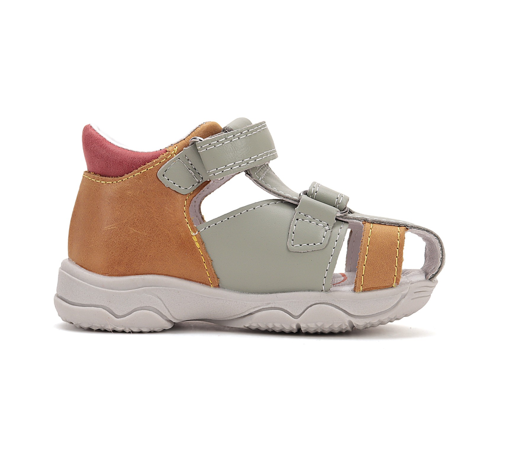 Basutės 26-31 d. G064-51611BM. D.D.Step (Vengrija). Batai vaikams 5 batukai vaikams D.D.Step (Vengrija) Basutės 26-31 d. G064-51611BM