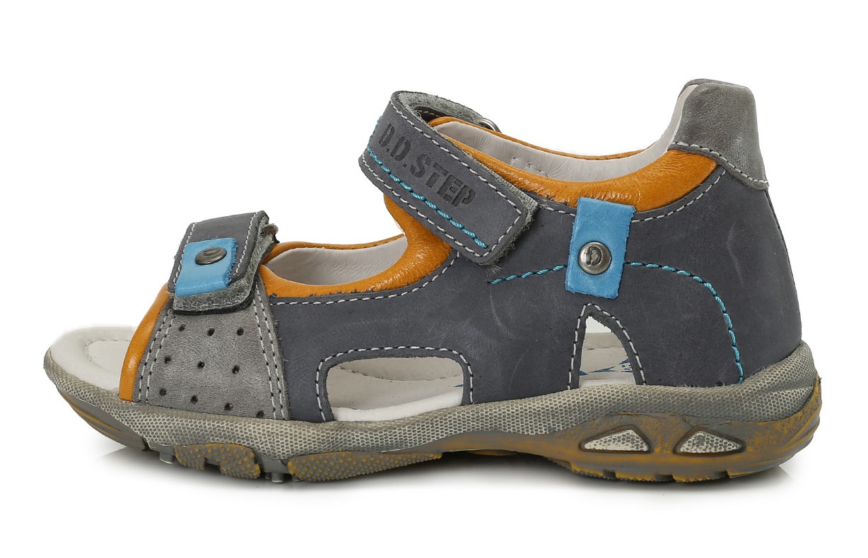 batukai vaikams D.D.Step (Vengrija) Tamsiai pilkos basutės 19-24 d. AC2907010BU