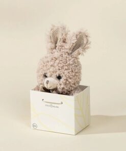 Coco Village švelnus mini smėlinis triušelis dovanų maišelyje