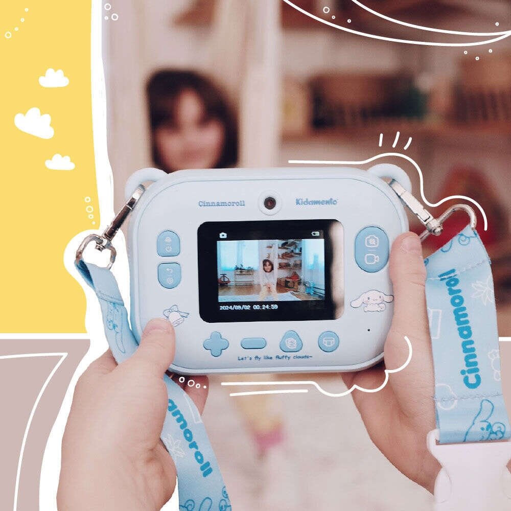 Kiimento vaikiškas fotoaparatas „Cinnamoroll“ (su nuotraukų spausdinimu, Modelis P) 5 Kiimento vaikiškas fotoaparatas „Cinnamoroll“ (su nuotraukų spausdinimu, Modelis P) - Image 3