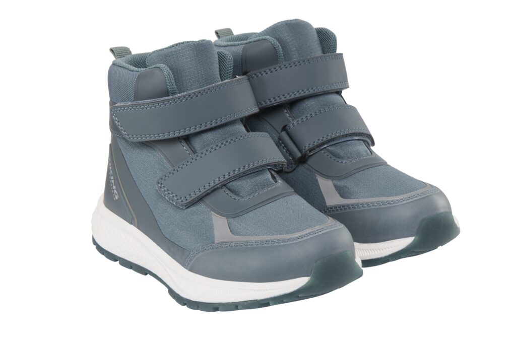 Kaip išsirinkti batus vaikams: 7 taisyklės pagal amžių ir pėdos formą 1 Kaip išsirinkti batus vaikams – vaikiški batai pagal amžių ir pėdos formą