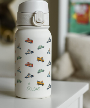 „Skilsas“ vaikiška nerūdijančio plieno gertuvė su dviem dangteliais – praktiškas pasirinkimas kiekvienai dienai (Mašinytės), 350 ml 1 skilsas vaikiska nerudijancio plieno gertuve su dviem dangteliais praktiskas pasirinkimas kiekvienai dienai masinytes 3
