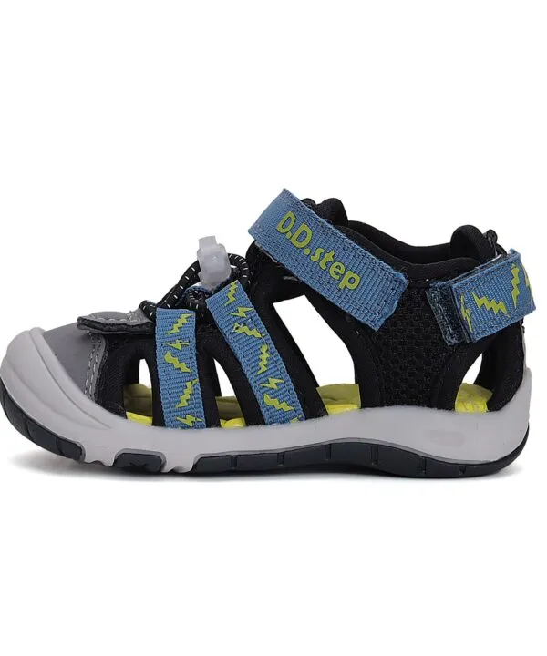 batukai vaikams D.D.Step (Vengrija)  Greitai džiūstantys batai "Quick dry" 20-25 d. G065-51748B