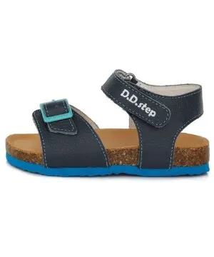 batukai vaikams D.D.Step (Vengrija)  Tamsiai mėlynos atviru užkulniu basutės kamštiniu padu 31-36 d. AC051821L