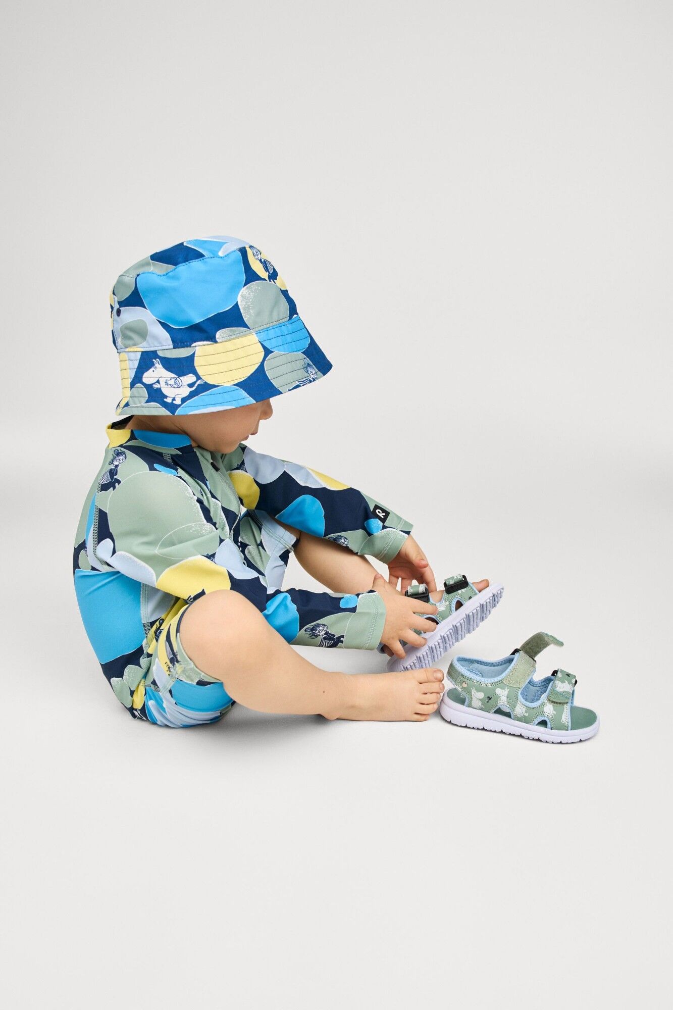 REIMA Moomin Sandig kombinezonas vaikams 8 Swim suit REIMA Moomin Sandig 5200357B Stone Green 81B6